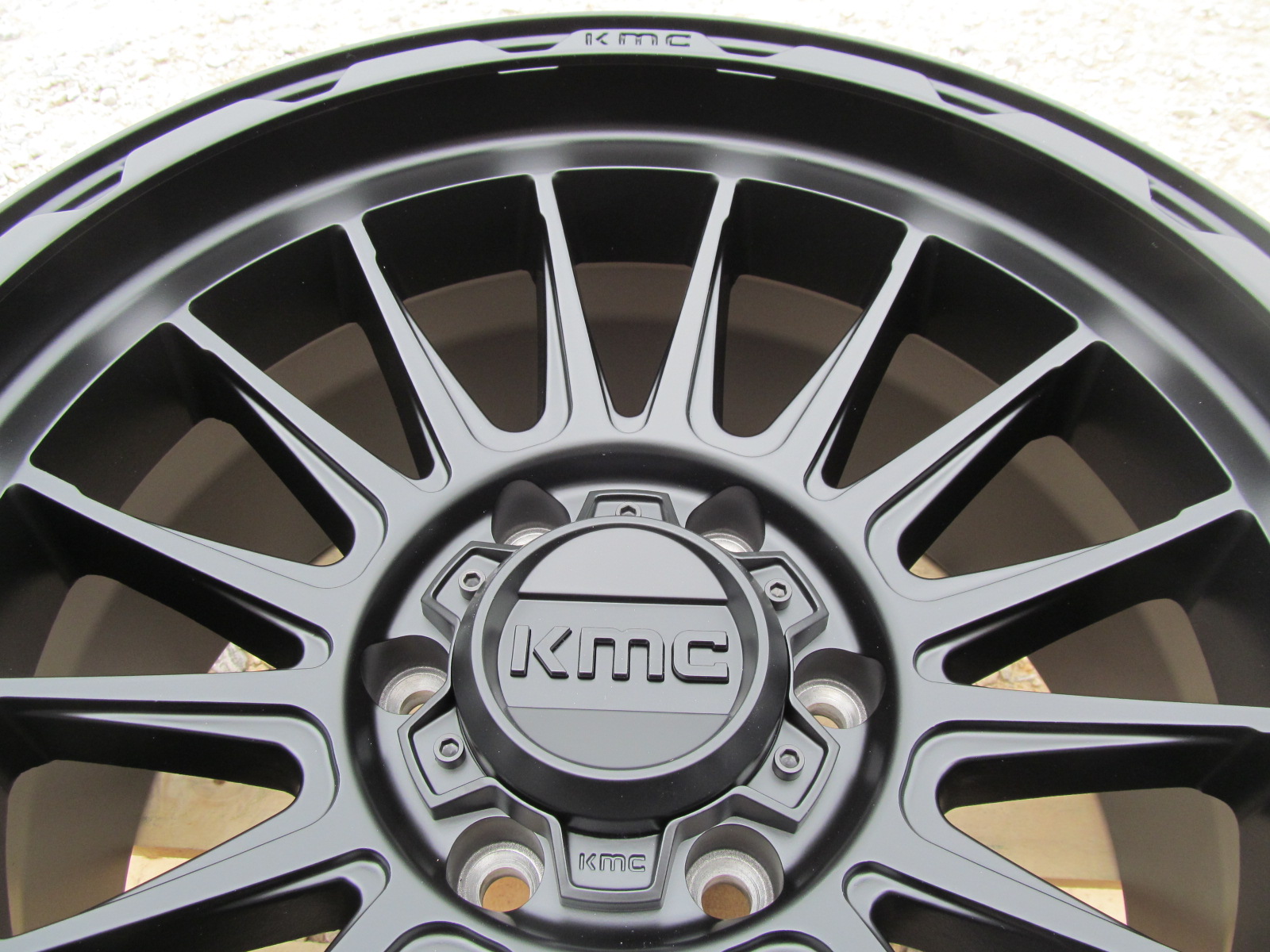 KMC KM452 Impact