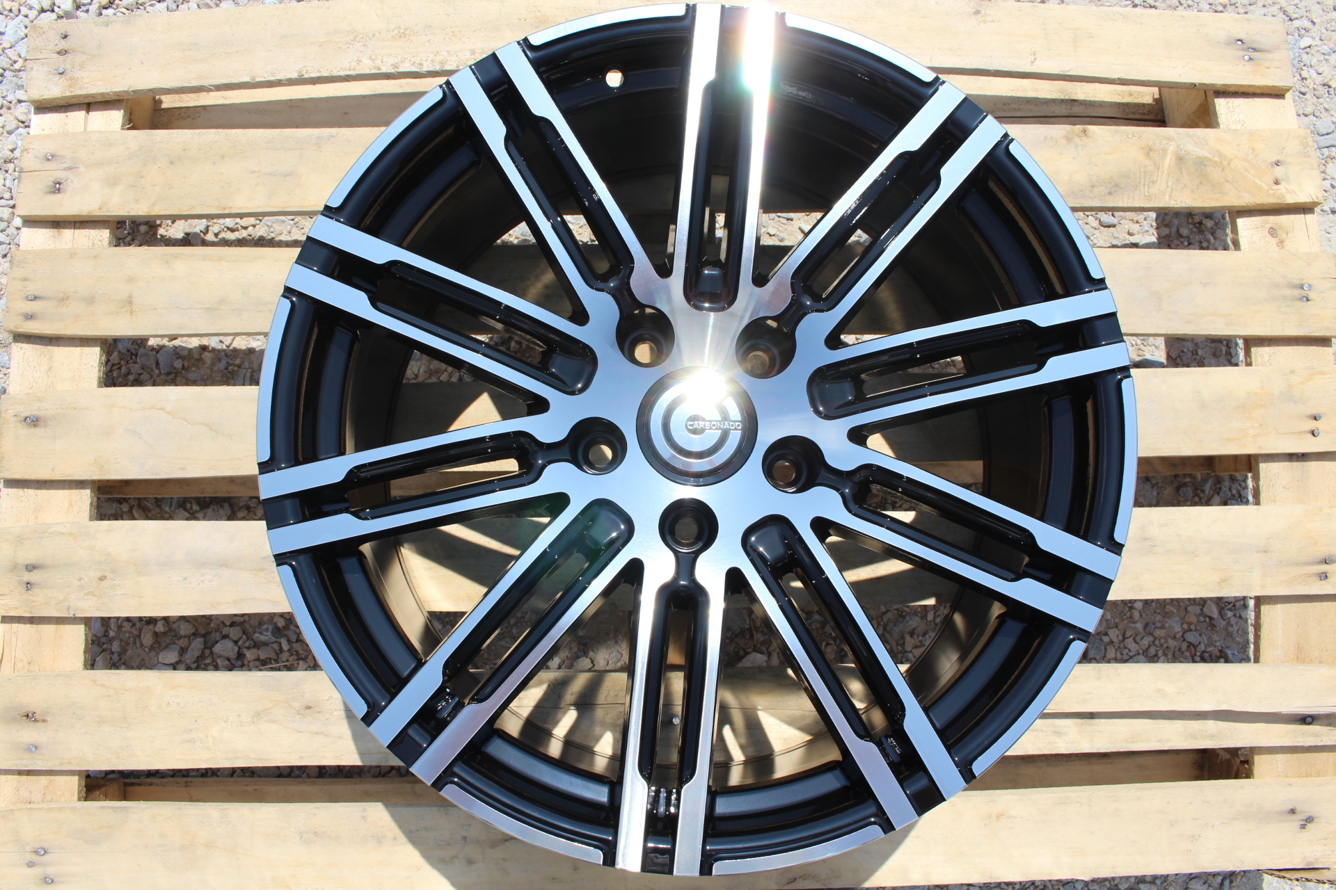 CARBONADO Elite