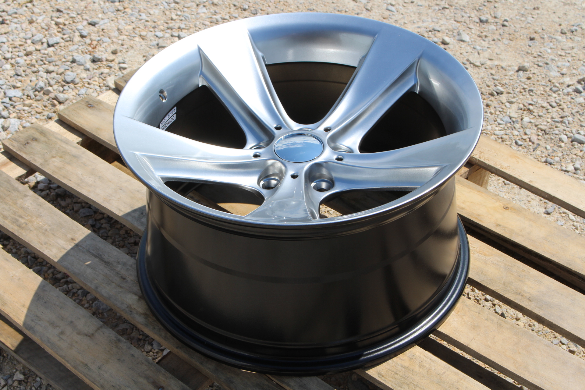 CARBONADO Concave - tatko všetkých konkávnych kolies