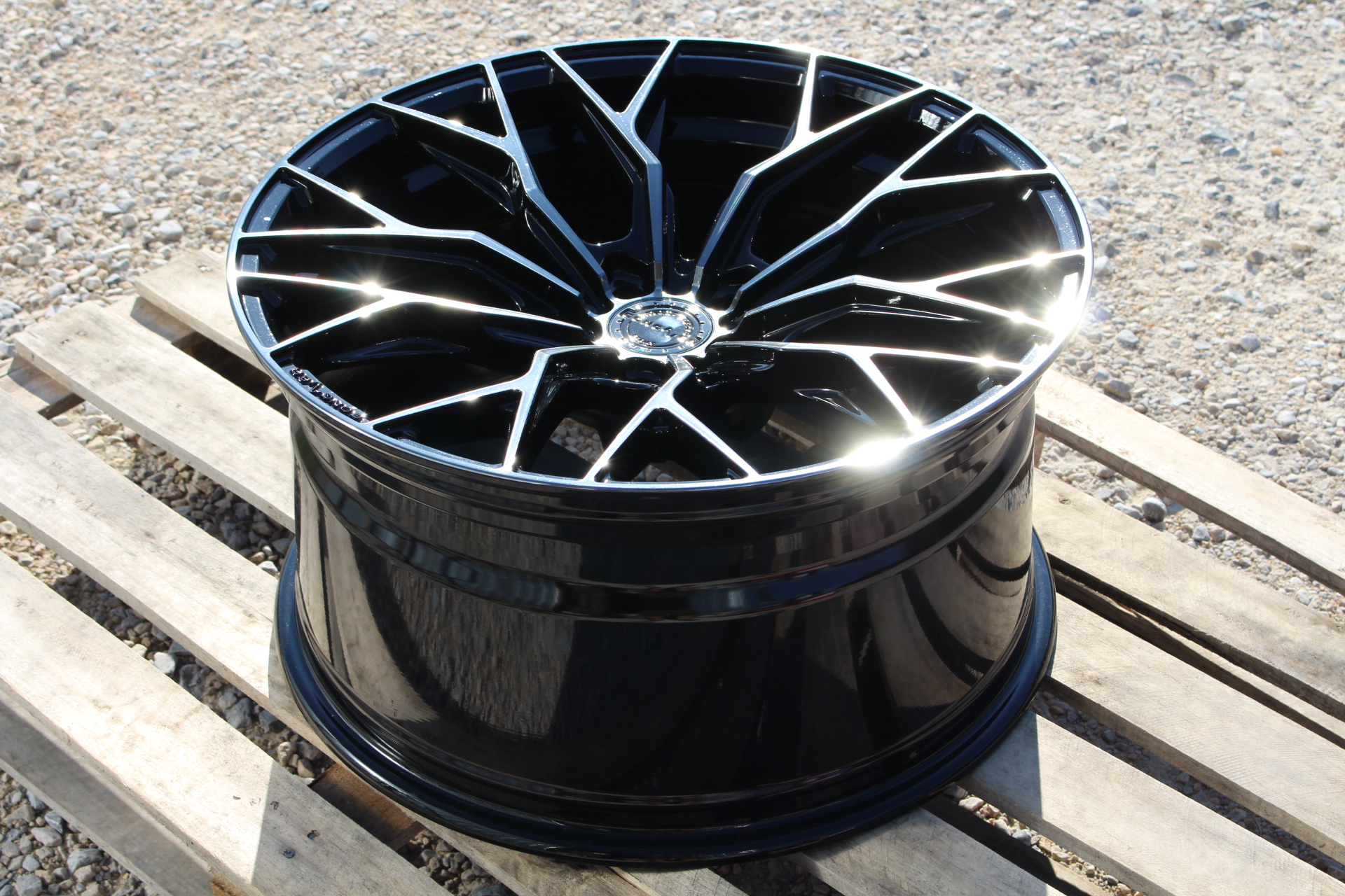 CONCAVER CVR1 prvorodený disk luxusnej značky
