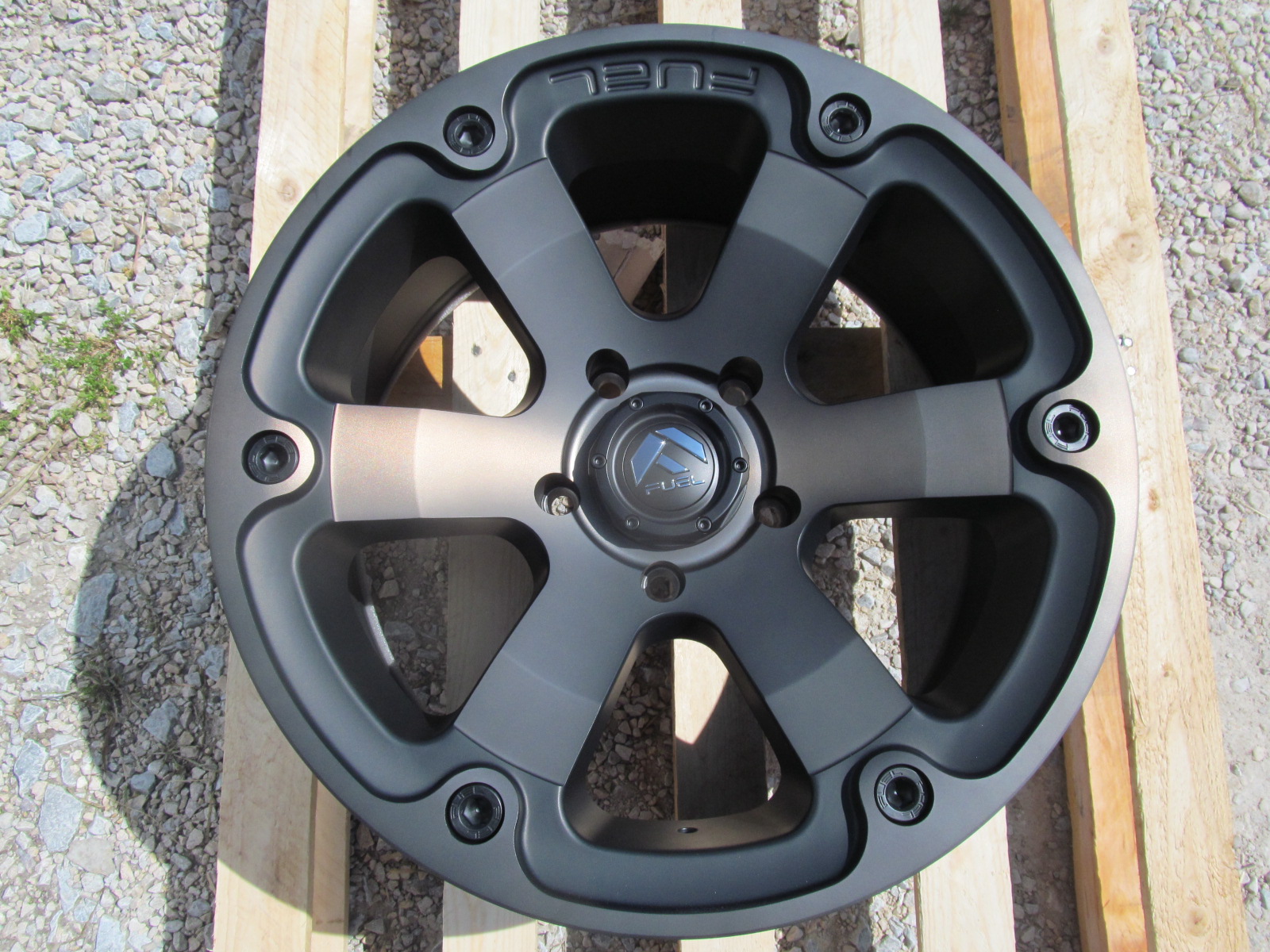 FUEL D564 BEAST - monštrum pre offroad / pick up