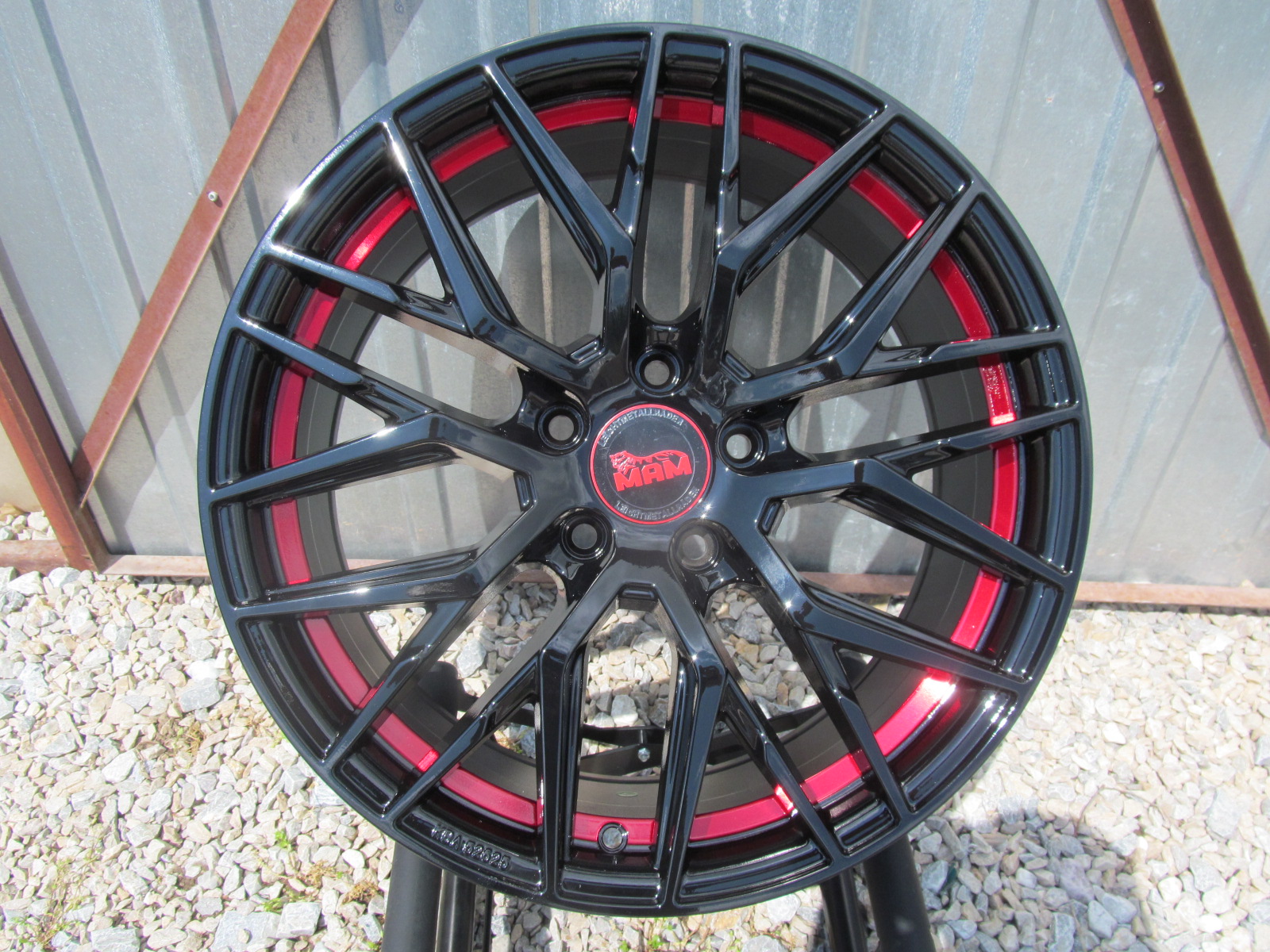 MAM RS4 disky