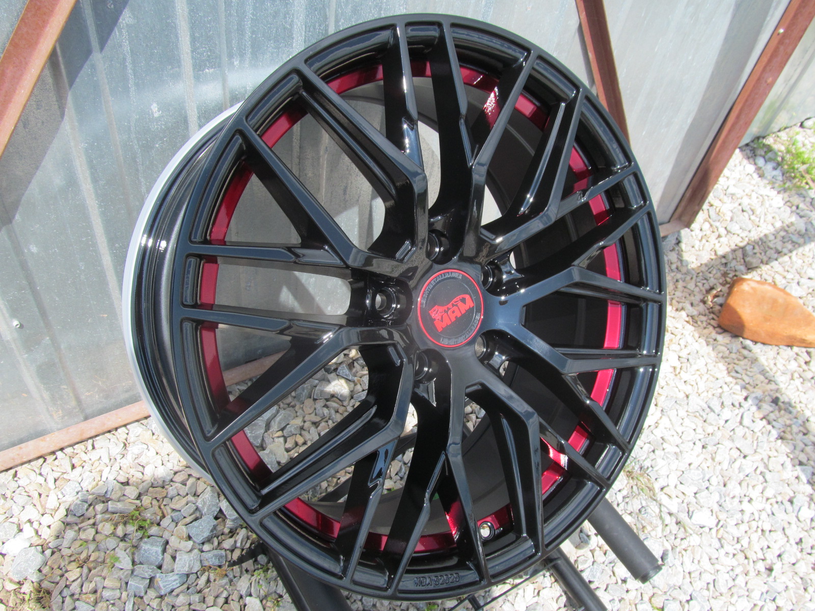 MAM RS4 disky